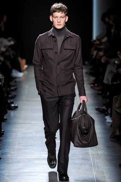 Look 25